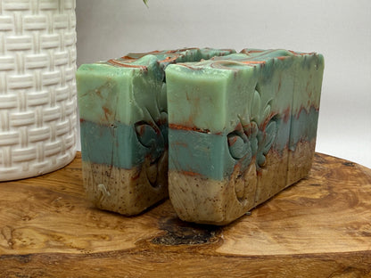 Tobacco & Bay Leaf